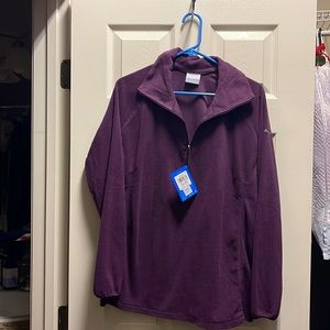 Womenswear Columbia long sleeve half zip athletic pullover